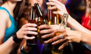 Sử dụng người dưới 18 tuổi bán rượu, bia phạt đến 15 triệu đồng