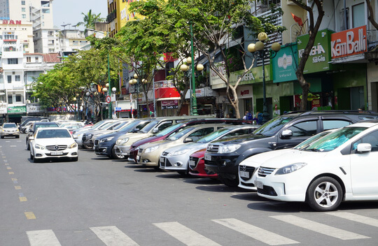 TP.HCM: Triển khai ban hành mức thu phí sử dụng tạm thời lòng đường đỗ xe ô tô