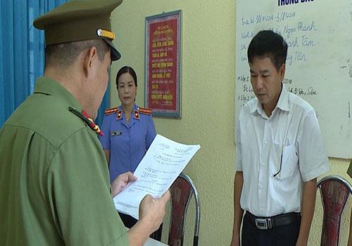 Vụ gian lận điểm thi: Phó Giám đốc Sở Giáo dục Sơn La bị khởi tố
