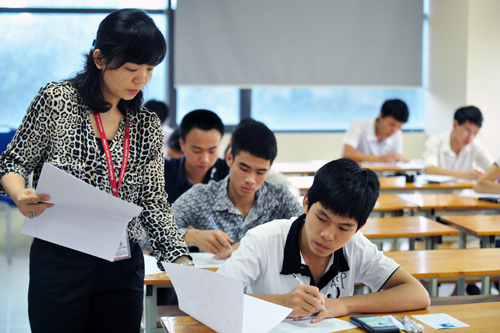 Trình độ giảng viên đại học tối thiểu là thạc sĩ